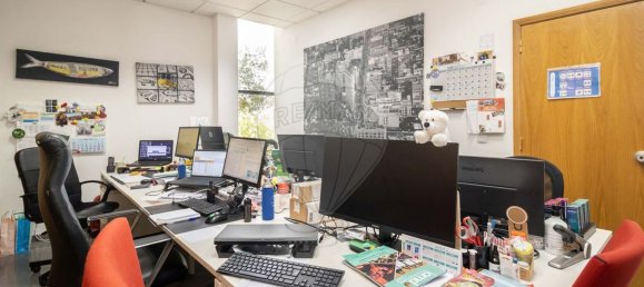 625m² Warehouse in Seixal, Portugal No. 91329 28