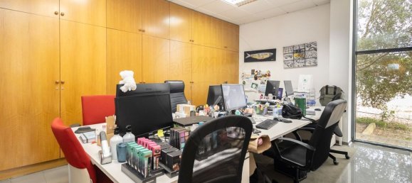 625m² Warehouse in Seixal, Portugal No. 91329 27