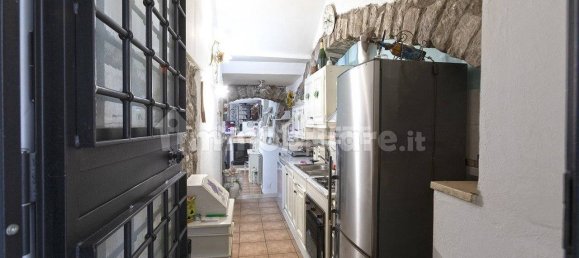 3 bedrooms Apartment in Viterbo, Italy No. 277082 2