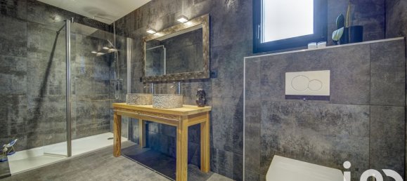 Casa de 4 dormitorios en Maizeroy, France No. 216588 15