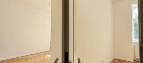 3 rooms Apartment in Hernals, Austria No. 158373 13