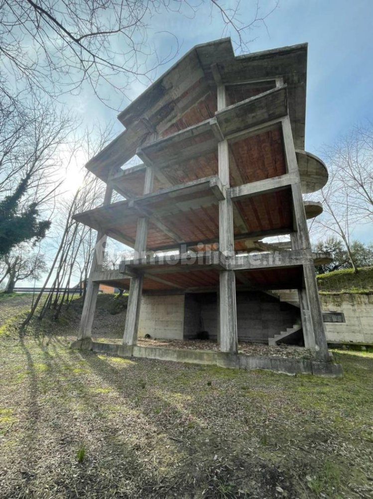 4-salle Bâtiment à Torrice, Italy No. 156267