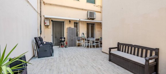 2 Schlafzimmer Wohnung in Genoa, Italy, Nr. 313389 13