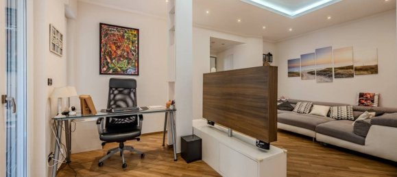 2 Schlafzimmer Wohnung in Genoa, Italy, Nr. 313389 5