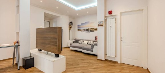 2 Schlafzimmer Wohnung in Genoa, Italy, Nr. 313389 19