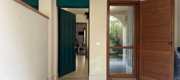 Дуплекс с 3 спальнями в Гроссето, Италия № 322051 2