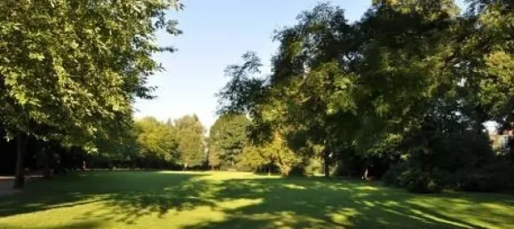 Квартира с 3 комнатами в Темпельхоф, Германия № 94532 5