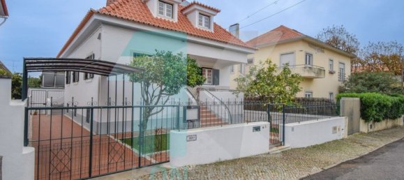 Casa de 5 dormitorios en Cascais, Portugal No. 146113 2