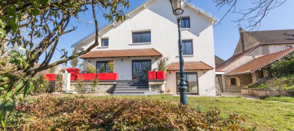 Casa de 5 dormitorios en Talant, France No. 43613 2