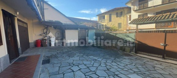 3 bedrooms House in Carmagnola, Italy No. 12093 26