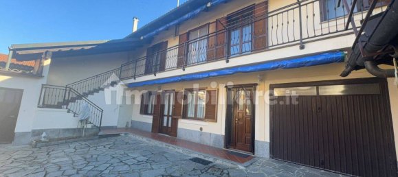 3 bedrooms House in Carmagnola, Italy No. 12093 23