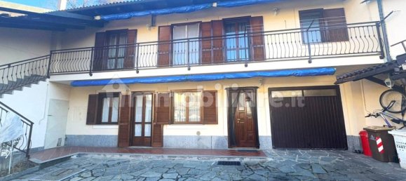 3 bedrooms House in Carmagnola, Italy No. 12093 6