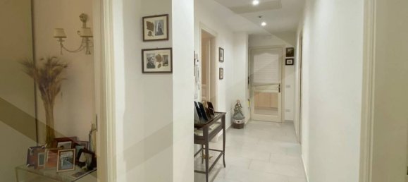 5 rooms Apartment in Bari, Italy No. 34364 35
