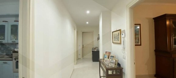 5 rooms Apartment in Bari, Italy No. 34364 25