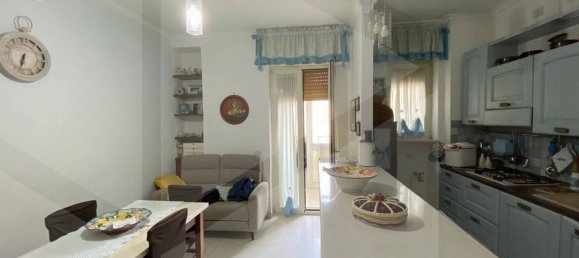 5 rooms Apartment in Bari, Italy No. 34364 26
