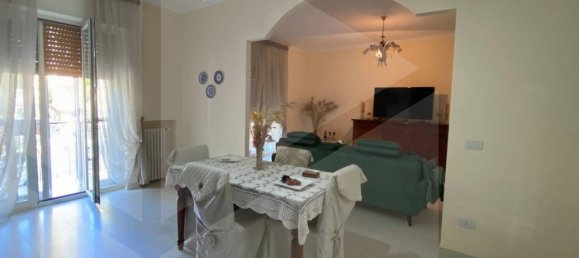 5 rooms Apartment in Bari, Italy No. 34364 15