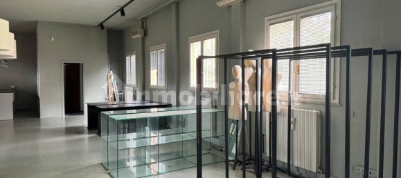 1غرفة عقار تجاري في Segrate, Italy رقم 144707 10