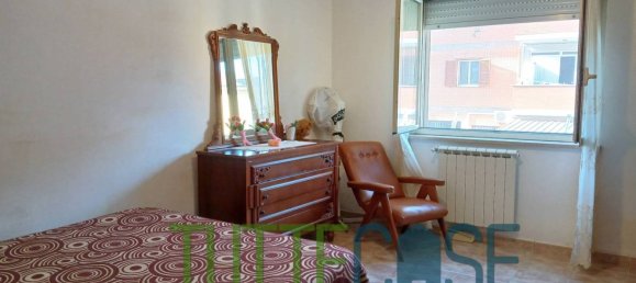 Apartamento de 2 dormitorios en Latina, Italy No. 211580 18