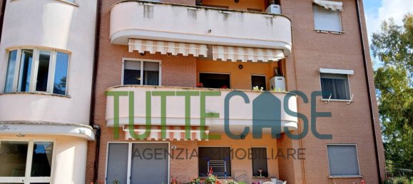 Apartamento de 2 dormitorios en Latina, Italy No. 211580 2