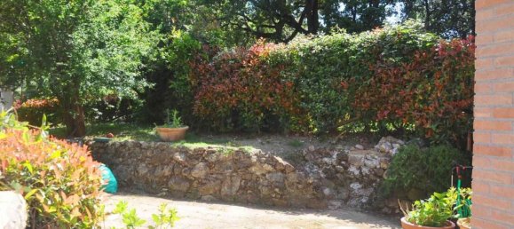 Квартира с 3 комнатами в Санта Луче, Италия № 152024 12