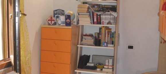 Квартира с 3 комнатами в Санта Луче, Италия № 152024 10