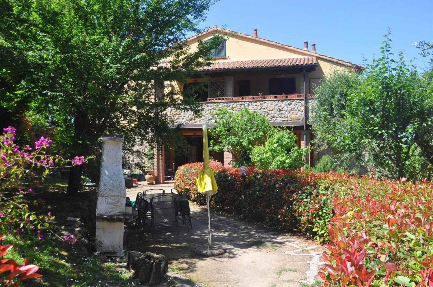 Квартира с 3 комнатами в Санта Луче, Италия № 152024