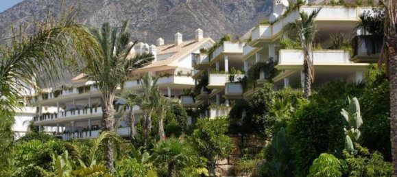 Apartamento de 2 dormitorios en Marbella, Spain No. 146496 2