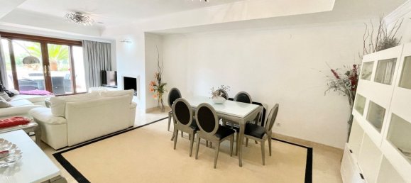 Apartamento de 2 dormitorios en Marbella, Spain No. 146496 12