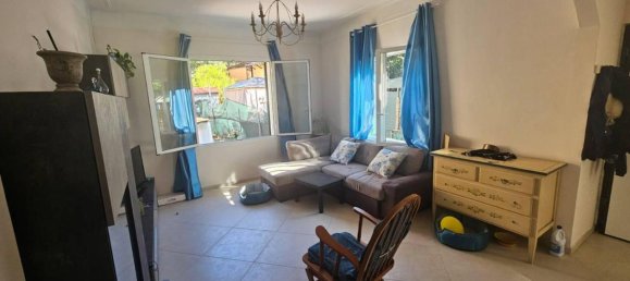 Дом с 4 комнатами в Вентимилья, Италия № 22414 3