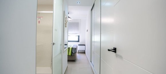 2 bedrooms Apartment in Alicante, Spain No. 188647 8