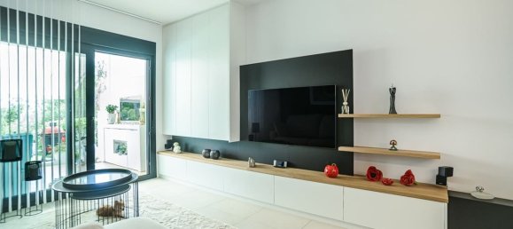 2 bedrooms Apartment in Alicante, Spain No. 188647 5