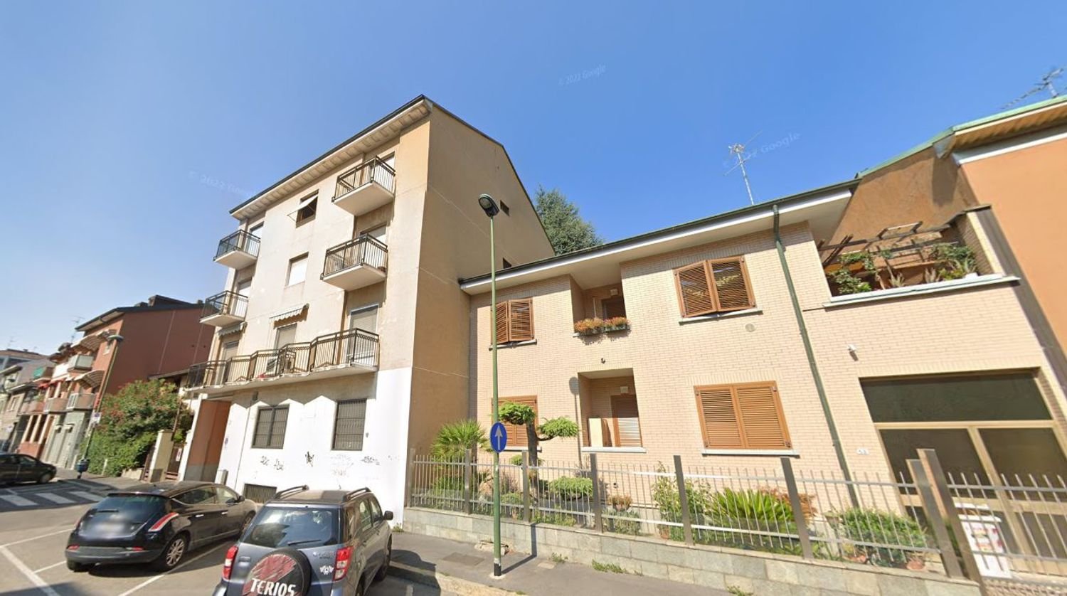 3غرفة شقة في Sesto San Giovanni, Italy رقم 8341