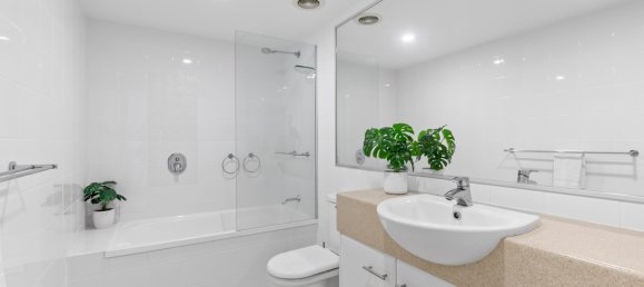 3 chambres Appartement à Pialba, Australia No. 819 9