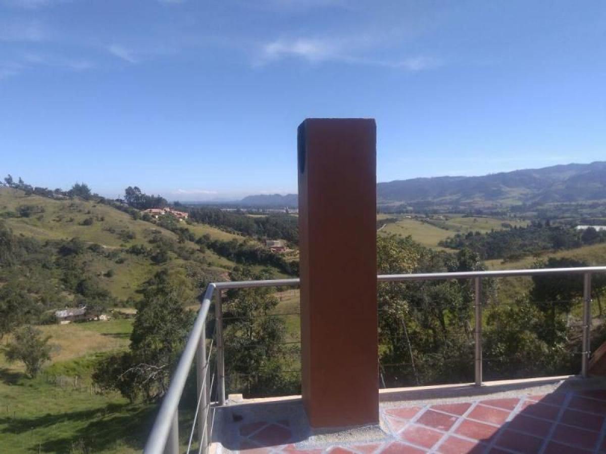 3 bedrooms House in Cundinamarca, Colombia No. 7176