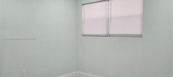 3 bedrooms Villa for sale in Miami, Miami-Dade, Florida, USA № 614266 10