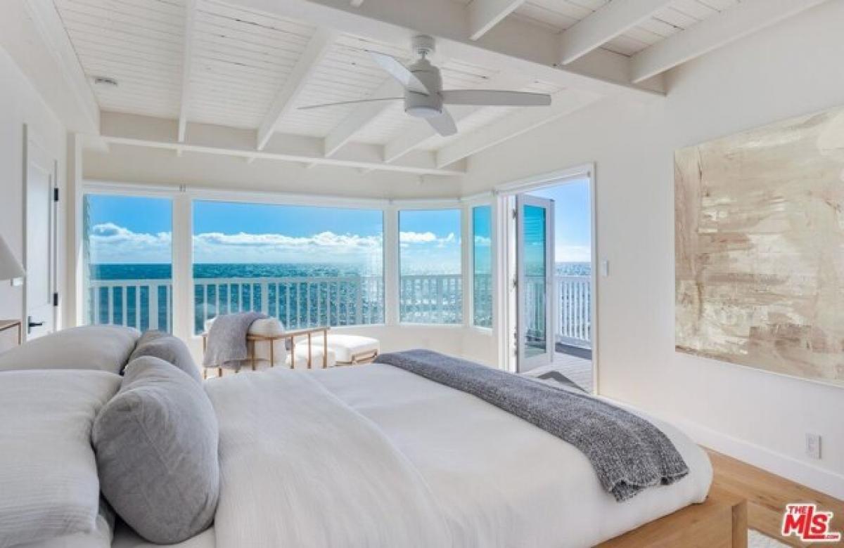 3 bedrooms House in Malibu, USA No. 381042