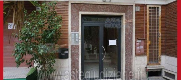 5 bedrooms Apartment in Rome, Italy No. 334107 32