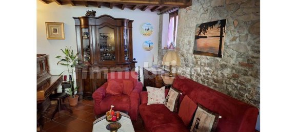 2 Schlafzimmer Haus in Lamporecchio, Italy, Nr. 270828 9