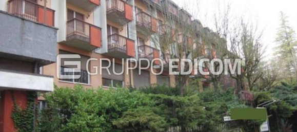300m² Commercial property in Godiasco Salice Terme, Italy No. 329099 6