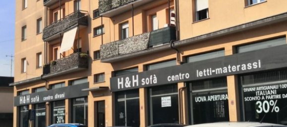 3 rooms Apartment in Limbiate, Italy No. 46283 11