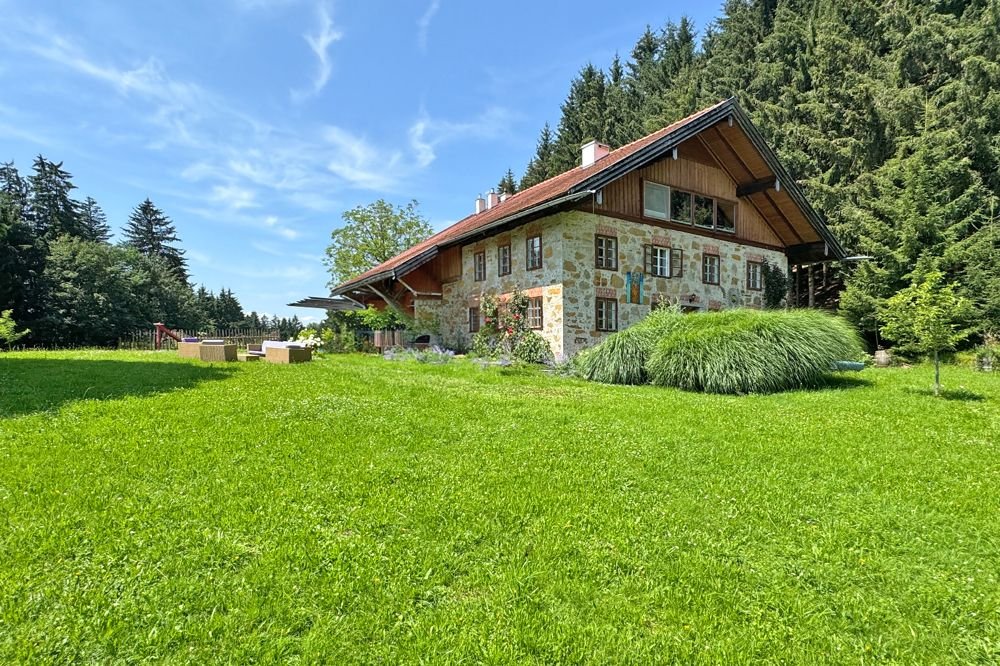 9 rooms House in Neumarkt am Wallersee, Austria No. 95380