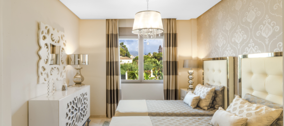 5 bedrooms Villa in Marbella, Spain No. 62671 45