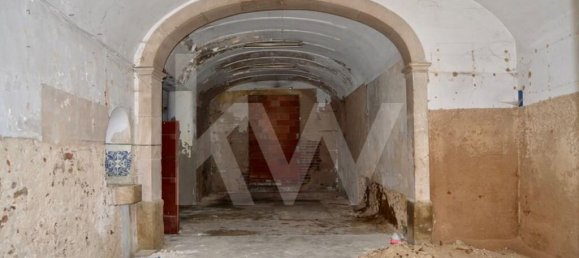 1011m² Building in Evora, Portugal No. 144153 11