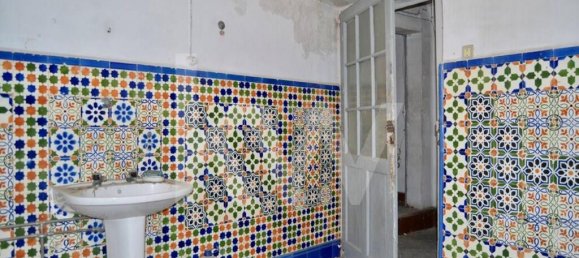 1011m² Building in Evora, Portugal No. 144153 47