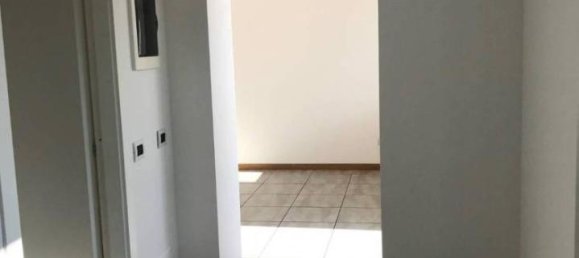 Квартира с 3 комнатами в Казорате Семпьоне, Италия № 176471 2