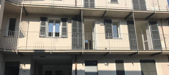 Квартира с 3 комнатами в Казорате Семпьоне, Италия № 176471 22