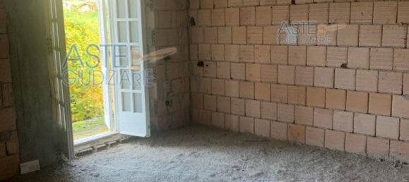 5-salle Appartement à Monte San Giovanni Campano, Italy No. 292344 3