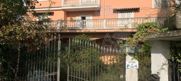 5-salle Appartement à Monte San Giovanni Campano, Italy No. 292344 7