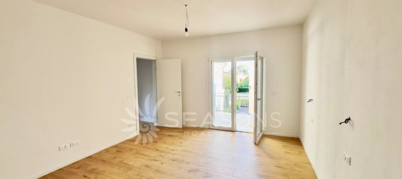 3 rooms Apartment in Ceggia, Italy No. 294842 8