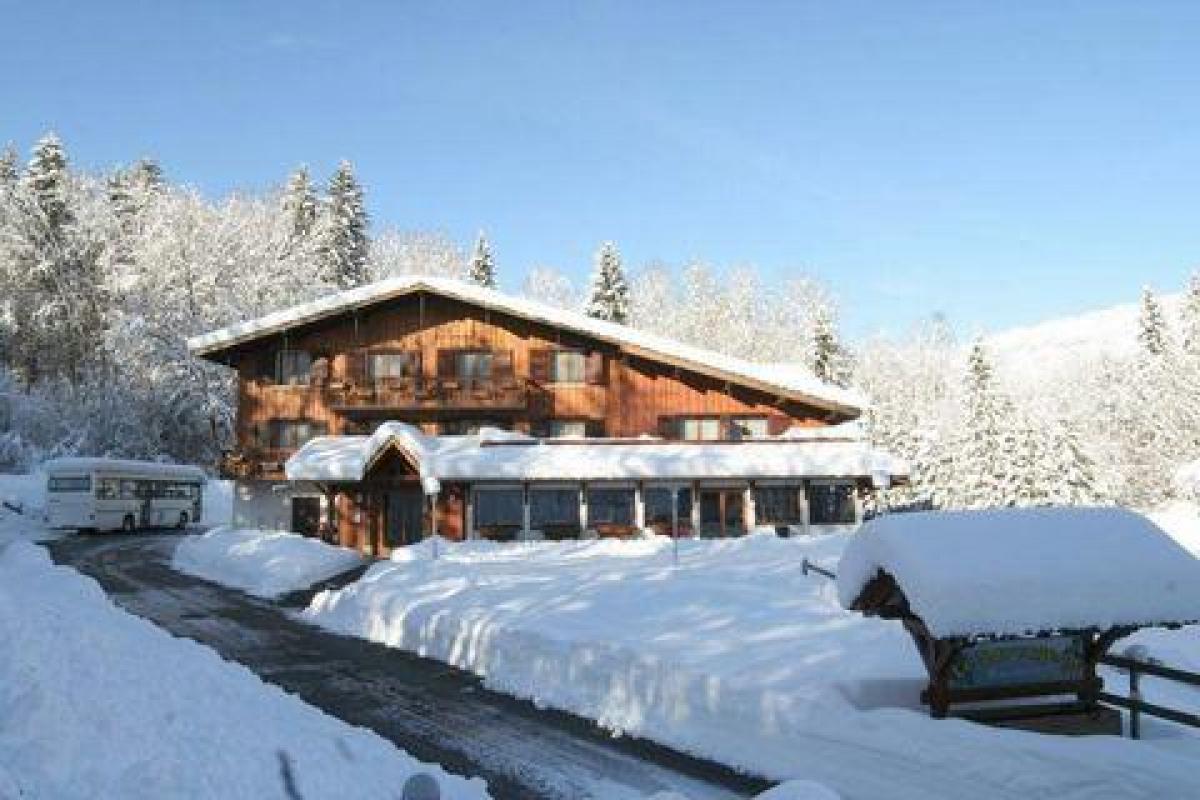 Офис 1300м² в Морийон, Франция № 20064